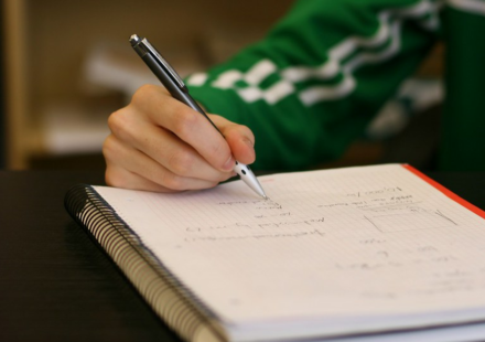 Best AI Tools for Generating Blog Title Ideas featured image